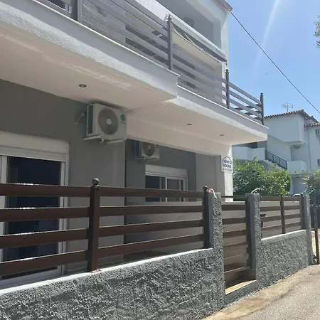 Апартаменты Irini'shouse 4 *