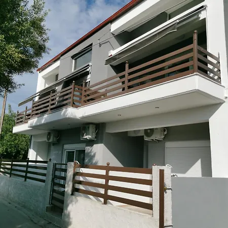 Irini'shouse 4 Апартаменты Торони