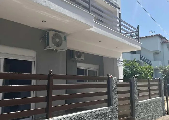 Апартаменты Irini'shouse 4 *