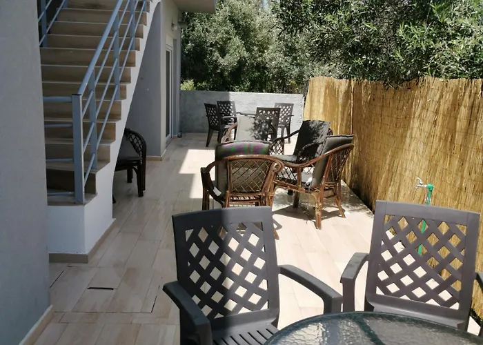 Апартаменты Irini'shouse 4 Торони