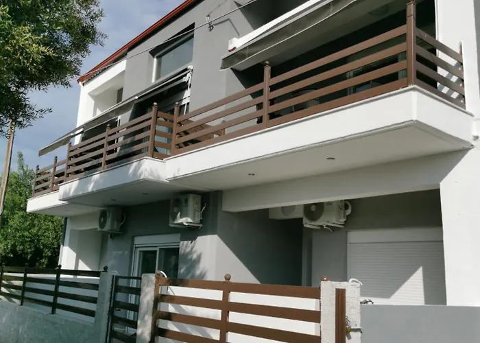 Irini'shouse 4 Апартаменты Торони