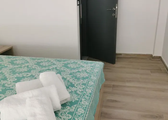 Irini'shouse 4 Апартаменты Торони
